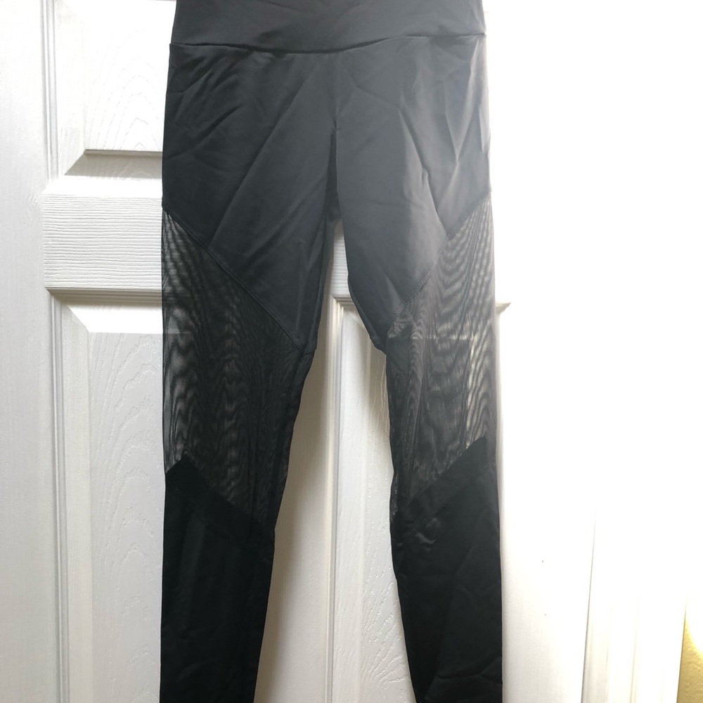 Onzie Track High-Rise Leggings - Picture 3 of 7